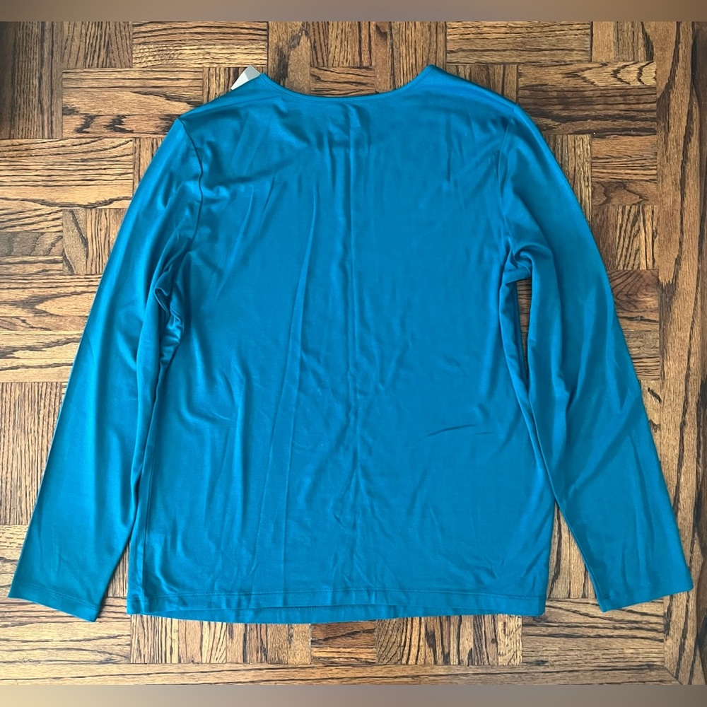 Chico’s Long Sleeved T-shirt 2 12 NWT - Picture 2 of 3